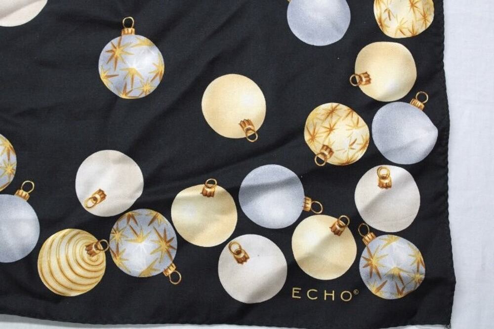 New Echo Silk Pocket Square Scarf 21 x 21 Christmas Ball Ornaments Graphic Pop